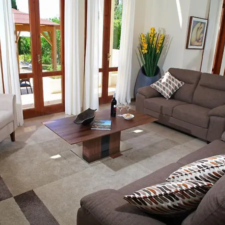 Aphrodite Hills Superior Villas Superior 0105 Air Conditioning 3 Bedrooms Villa *